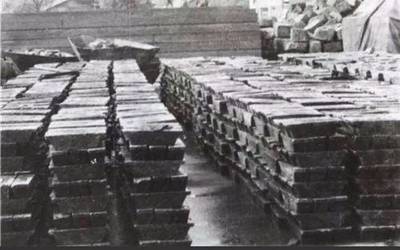 藏寶船被擊沉,40噸黃金和北京人頭蓋骨不翼而飛!